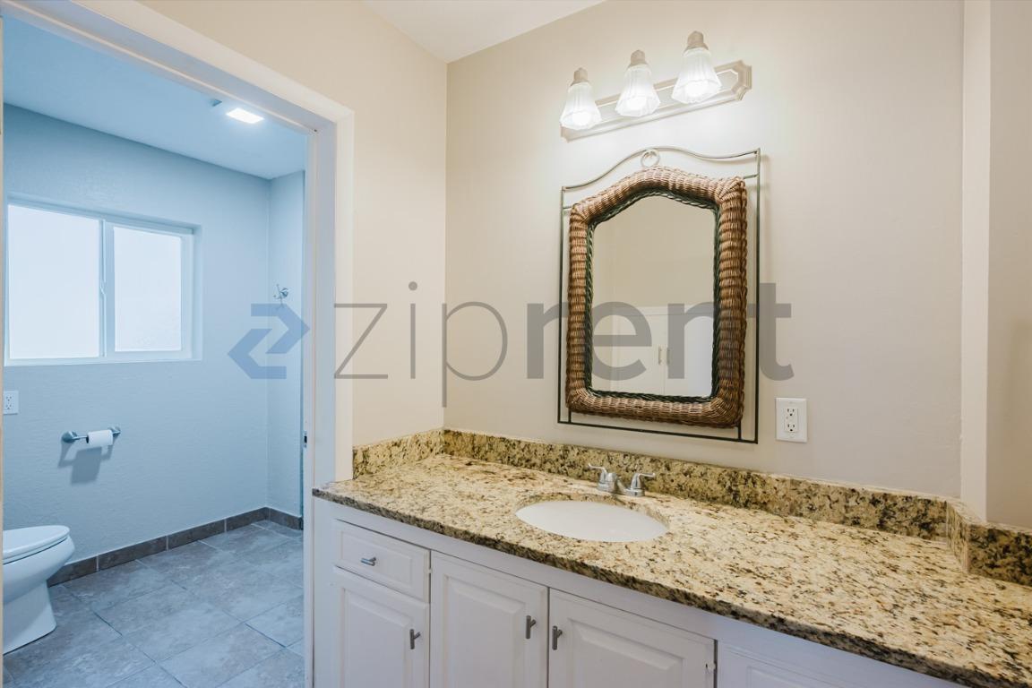 Building Photo - 593 W 1020 S