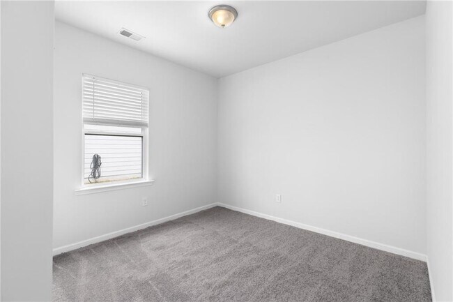 Building Photo - 360 Paulownia Cir