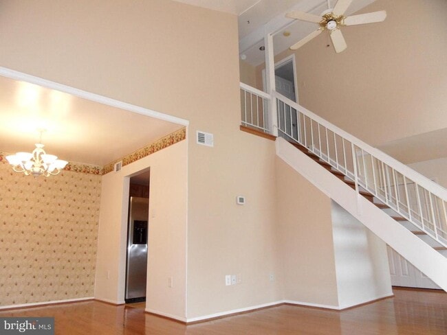 Building Photo - 21 Monarch Dr