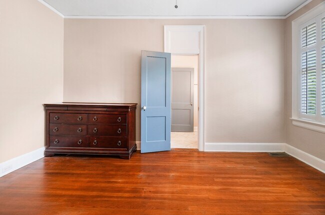 Building Photo - 1253 Magnolia Curve