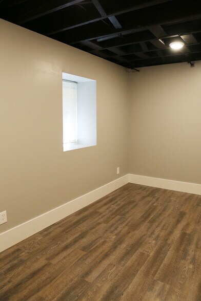 bedroom #1 - 1511 Leavenworth St