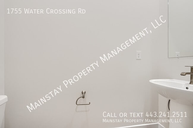 Building Photo - 1755 Water Xing Rd