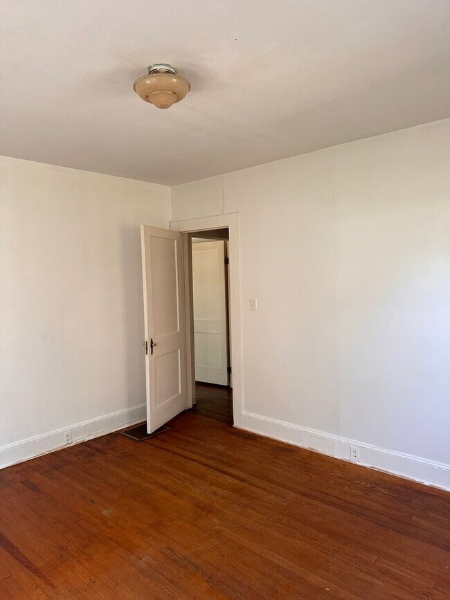 Building Photo - RENTAL HOME 2BD/1BTH