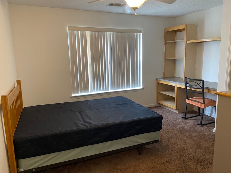 Bedroom 3 - 1311 Harts Ridge Dr