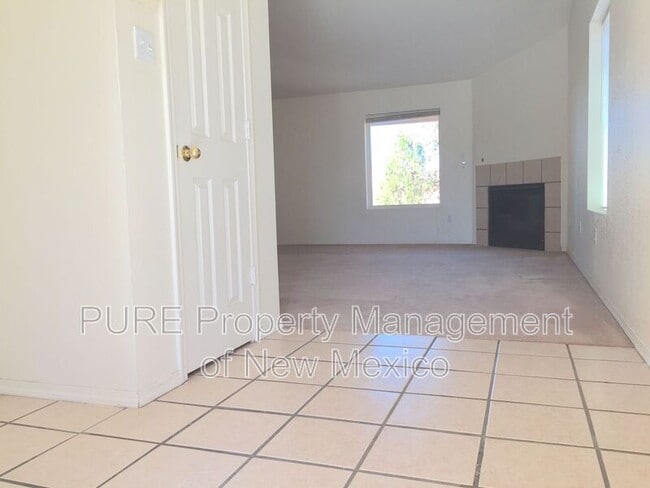 Building Photo - 5609 Crown Ridge Rd NW
