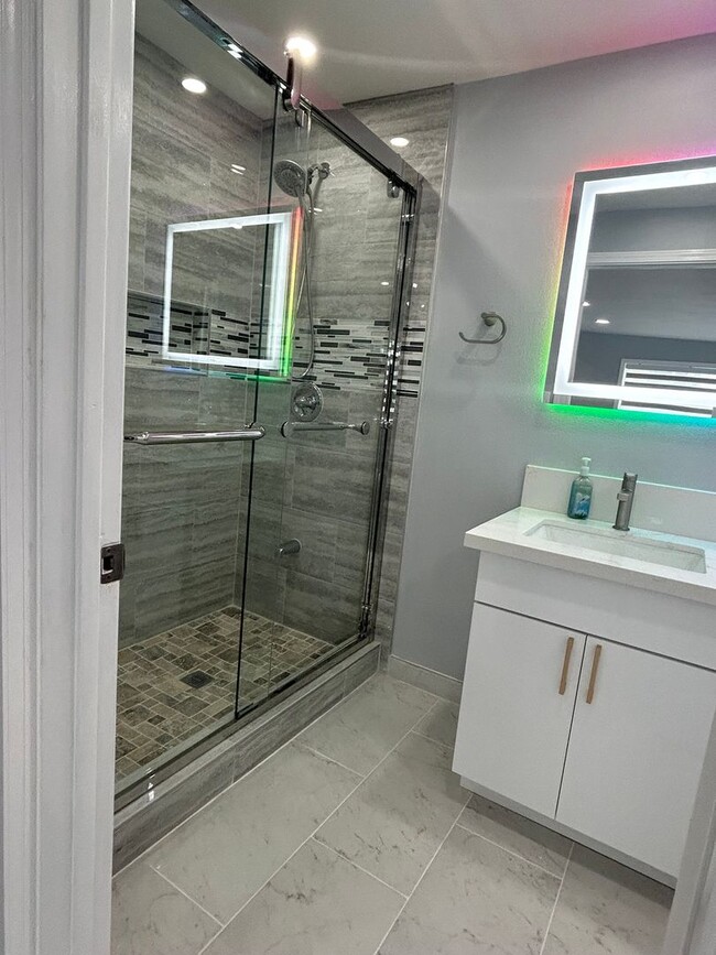 Building Photo - 1027 Mokapu Blvd