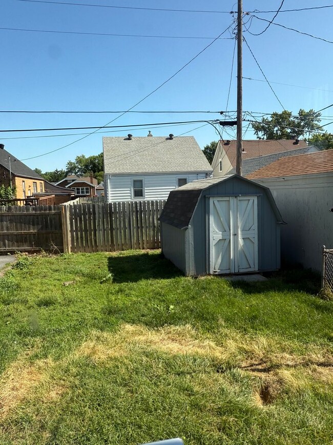 Building Photo - Sunny Minne Lusa 3 BR