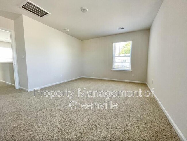 Building Photo - 1013 Bridlebrook Trail