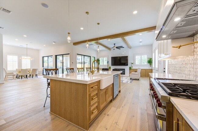 Building Photo - 1726 Wilde Rock Way