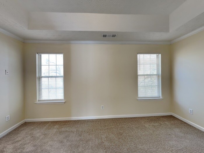 Building Photo - 2770 Field Spring Dr
