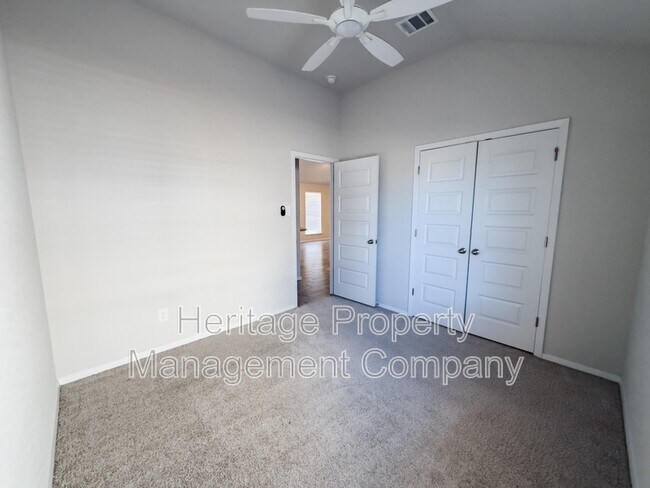 Building Photo - 139 Lyndon Dr