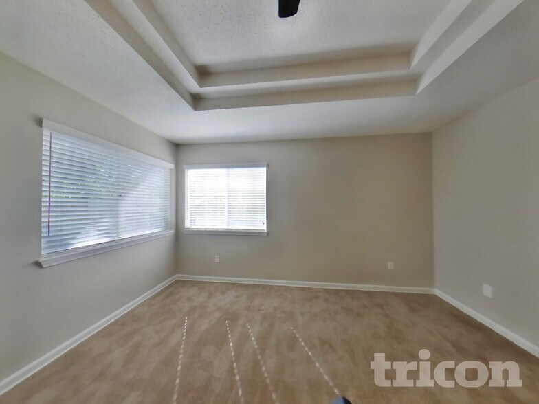 Building Photo - 12740 Black Angus Dr