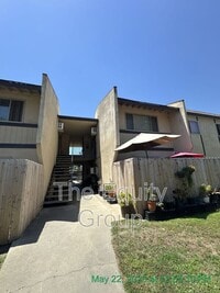 Building Photo - 1432 W Elowin Ave