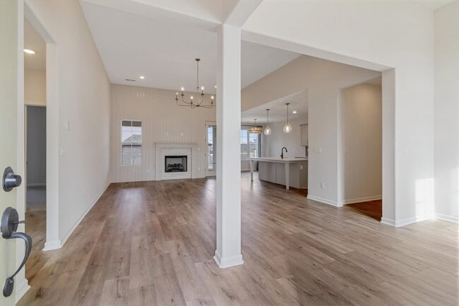 Building Photo - 55 VALLEY VIEW LANE Ln