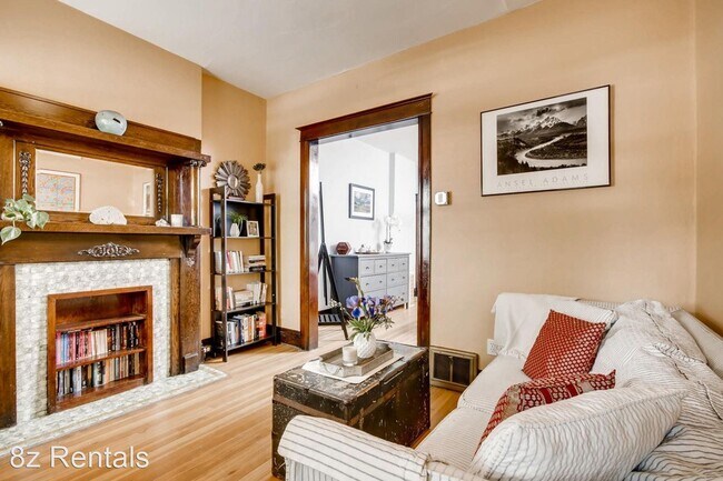 Building Photo - 1 br, 1 bath House - 125 E Exposition Ave