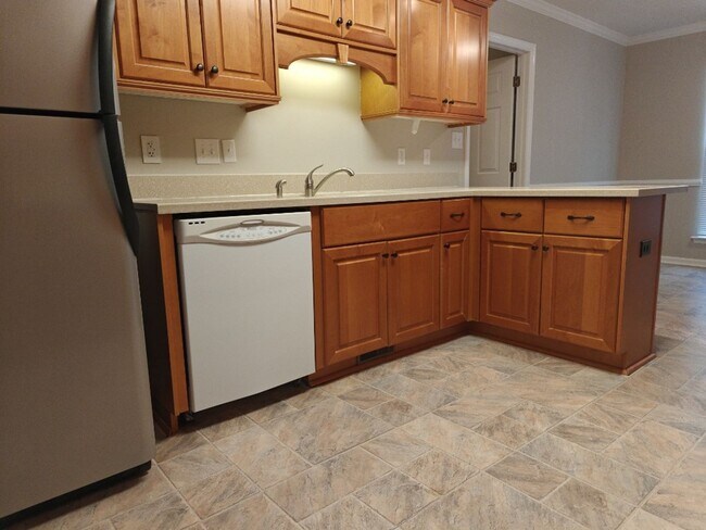 Building Photo - Gorgeous 3-bedroom, 2-bath home with Garage in Columbia County!