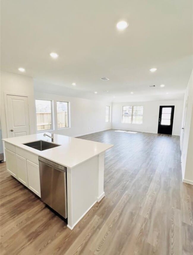Building Photo - 22445 Mountain Pne Dr