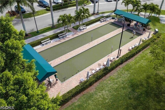 Building Photo - 10113 Colonial Country Club Blvd