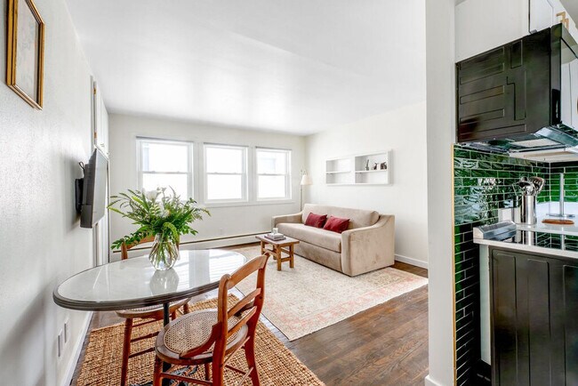 Building Photo - 120 S Fairchild St