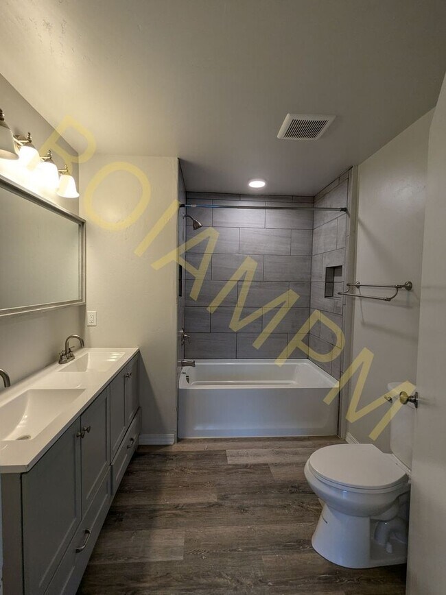 Building Photo - Charming 4-Bed 2-Bath house in Buhl