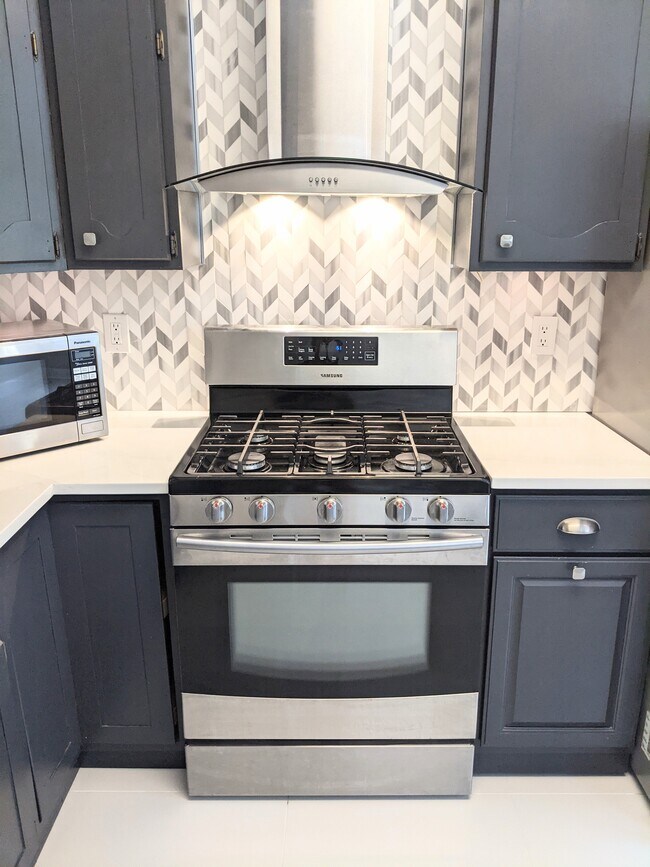 Building Photo - 3728 Huntley Meadows Ln