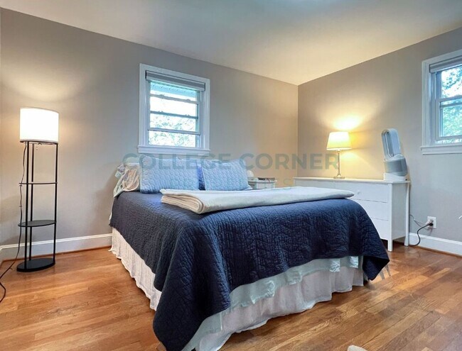 Building Photo - 146 Rosedale Cir