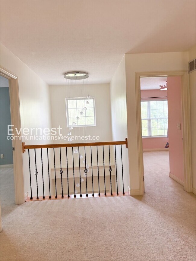 Building Photo - 7549 Ashley Meadow Dr