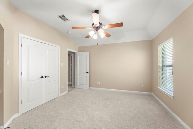 Building Photo - 25314 Greenwell Springs Ln