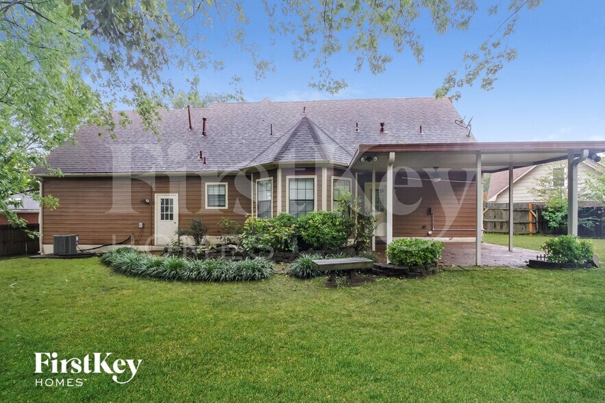 Building Photo - 6550 Fox Horn Pl