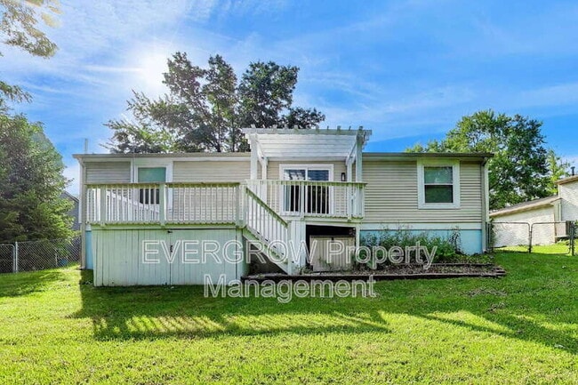 Building Photo - 9518 Bent Brook Dr