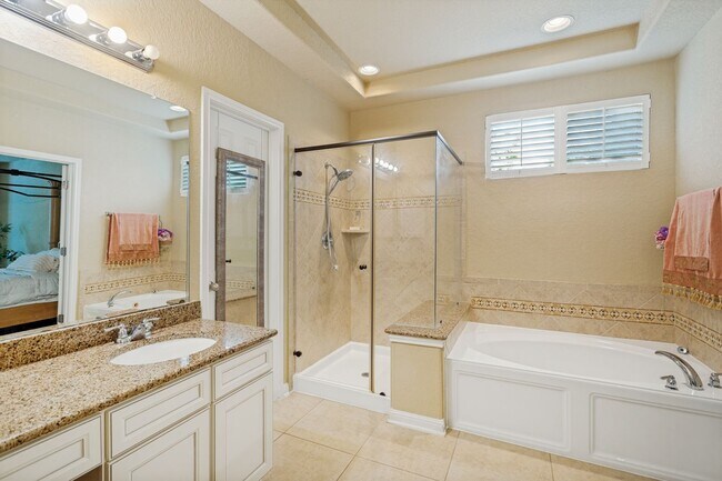 Building Photo - GORGEOUS 5-BEDROOM IN TRIANA SUBDIVISION
