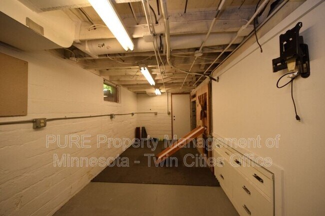 Building Photo - 4201 2nd Ave S