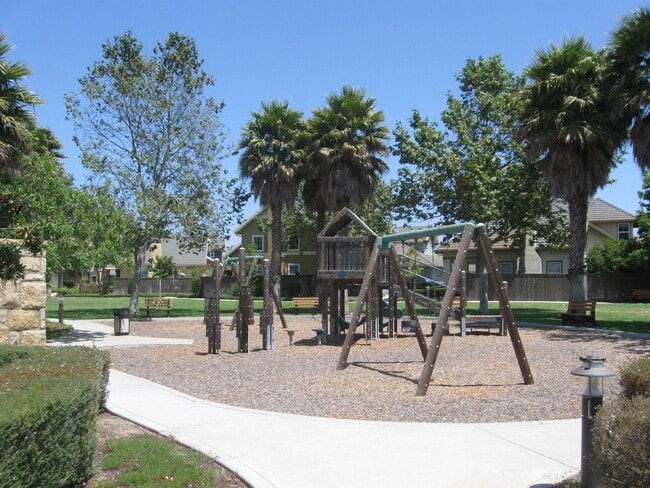 Building Photo - 1353 Dolcetto Ln