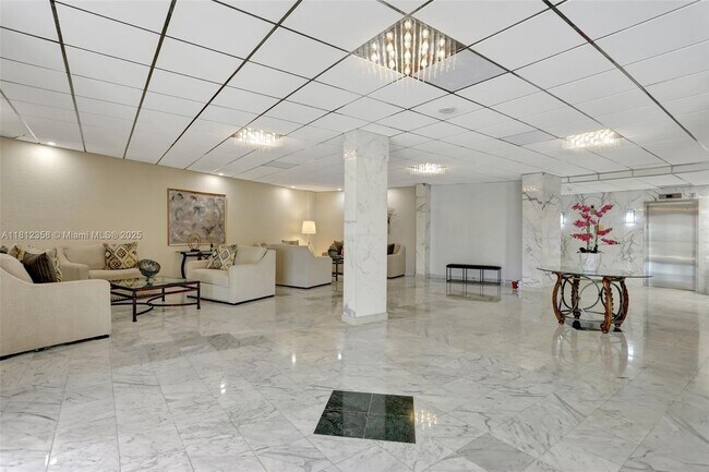 Building Photo - 2851 S Ocean Blvd