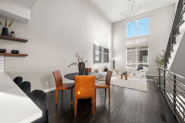 Building Photo - 1551 W 43rd Ave
