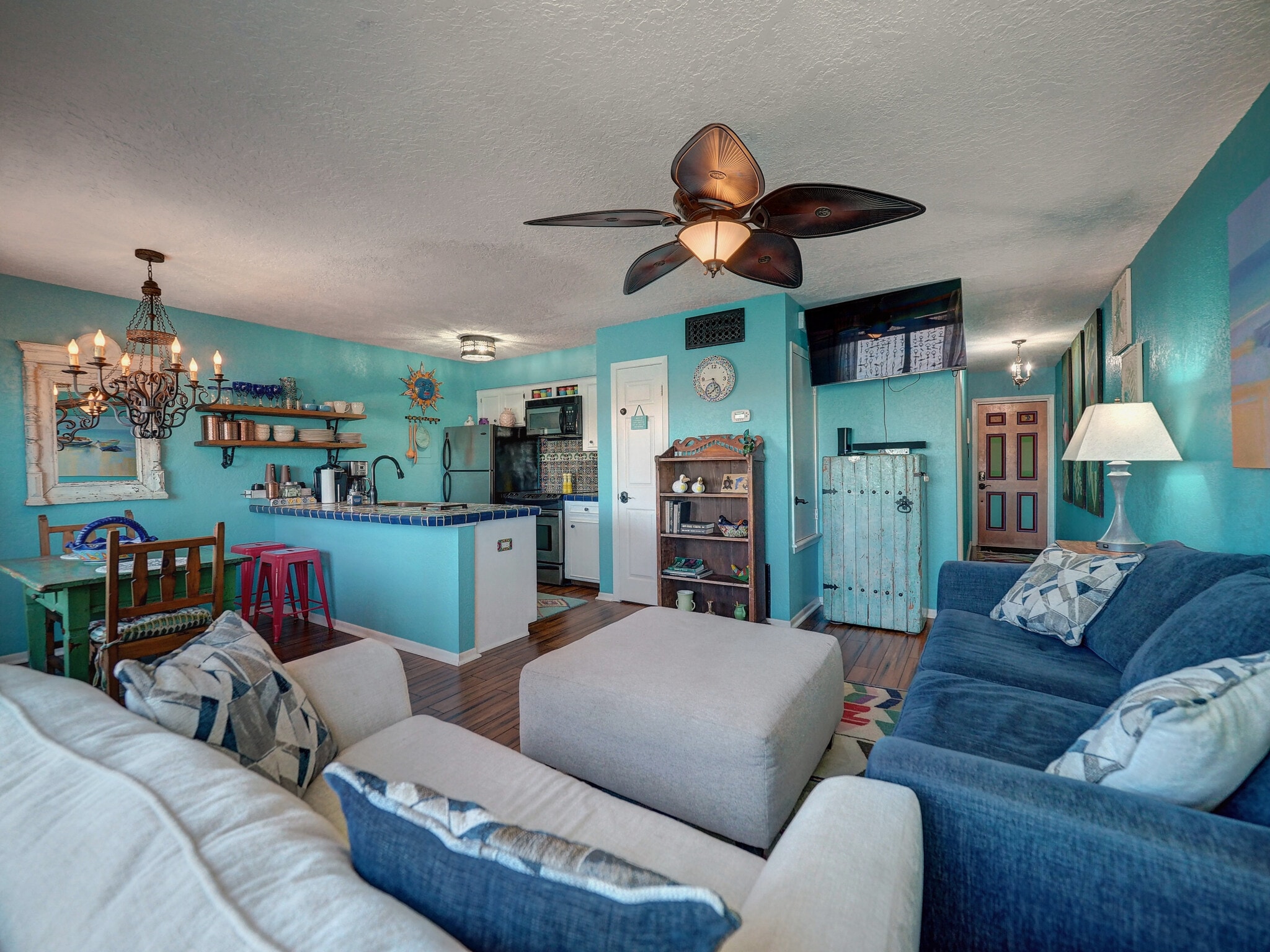 Building Photo - 15209 Leeward Dr