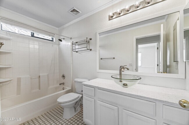 Building Photo - 4046 S Tatum Ln