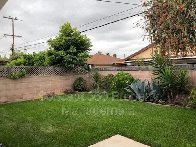 Building Photo - 3153 W 155th St