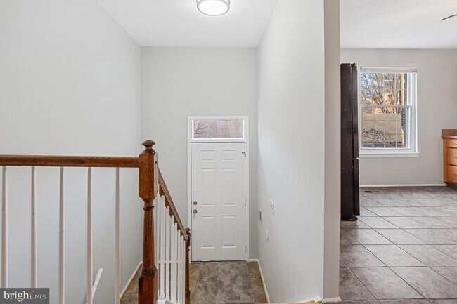 Building Photo - 10661 High Beam Ct