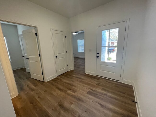 Building Photo - Brand New 3/2 House in Celanese- $1,995