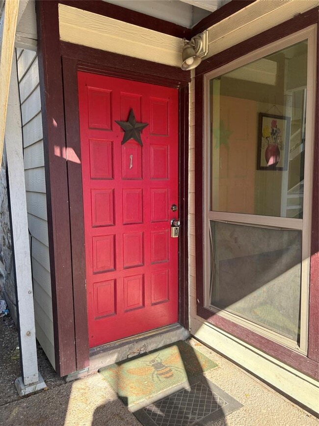 Building Photo - 7926 Mullen Dr