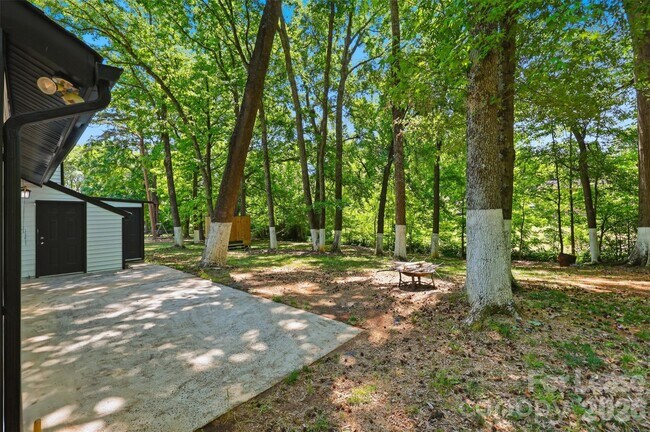 Building Photo - 6123 Unity Ln NW