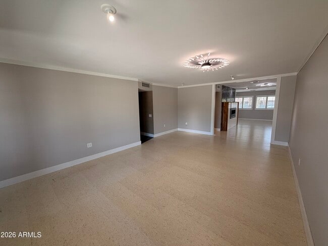 Building Photo - 13139 W Seville Dr