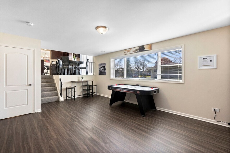 Building Photo - 623 Quail Run Rd