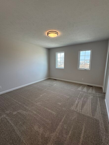 Building Photo - 9505 S 181st St