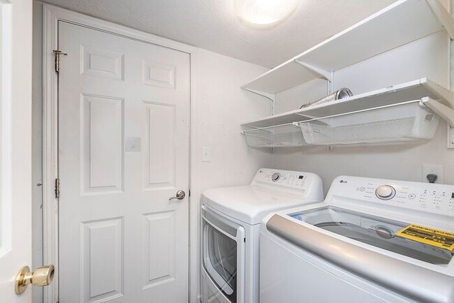 Building Photo - 4 Bedroom Home With Pond View in Top Rated...