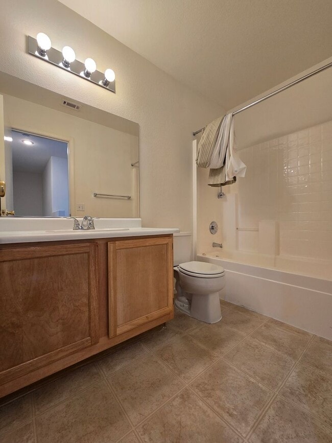 Building Photo - A FABULOUS 3 Bedroom home in desirable Silverado Ranch!