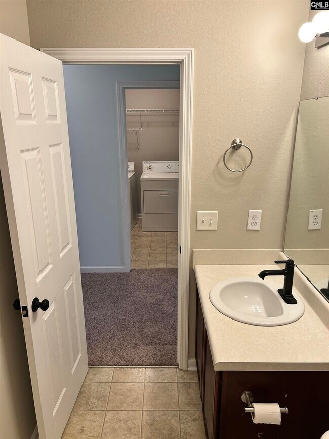 Building Photo - 454 Westmoreland Rd