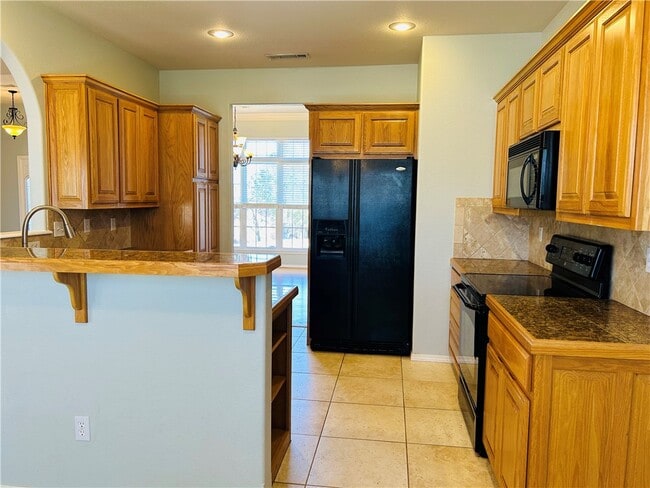 Building Photo - 15 Mills Dr