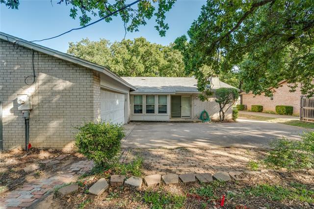 Building Photo - 2909 White Oak Ln